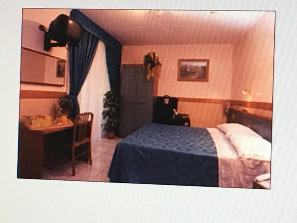 Hotel Rubino Рим Екстериор снимка